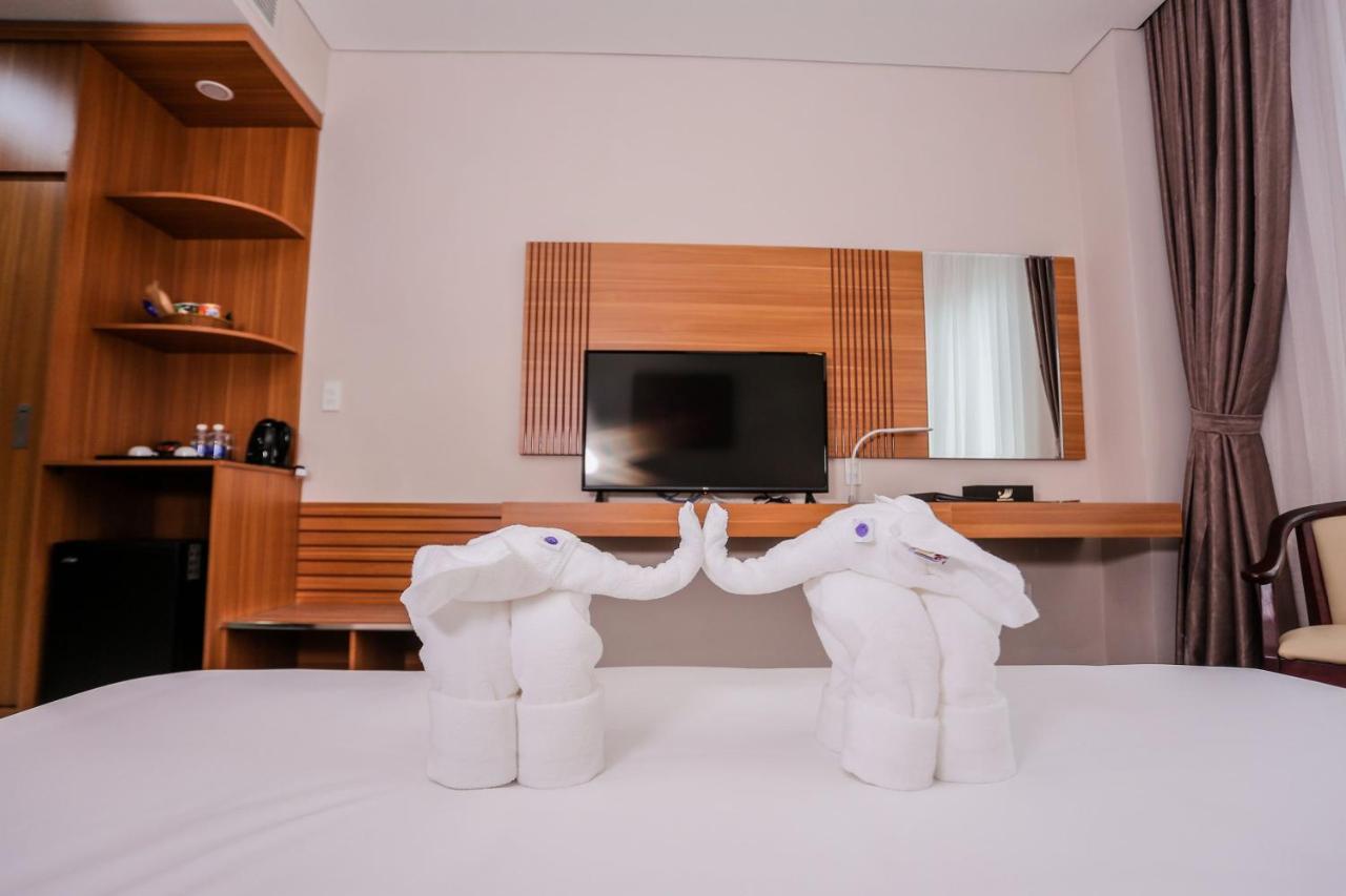 Elephants Hotel Buon Ma Thuot Luaran gambar